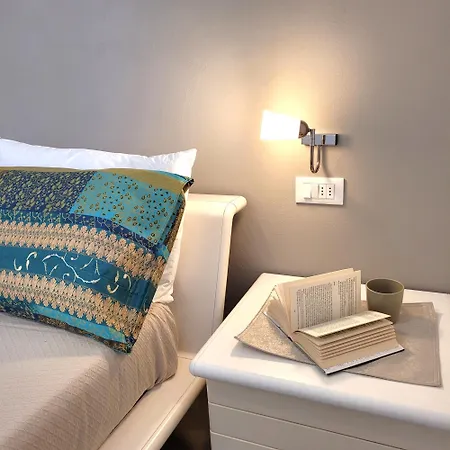 Soft Blue Mountain Iseo Hospitality *